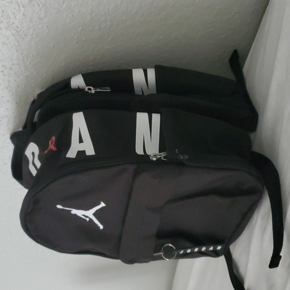 Jordan Backpack - Picture 2 of 4